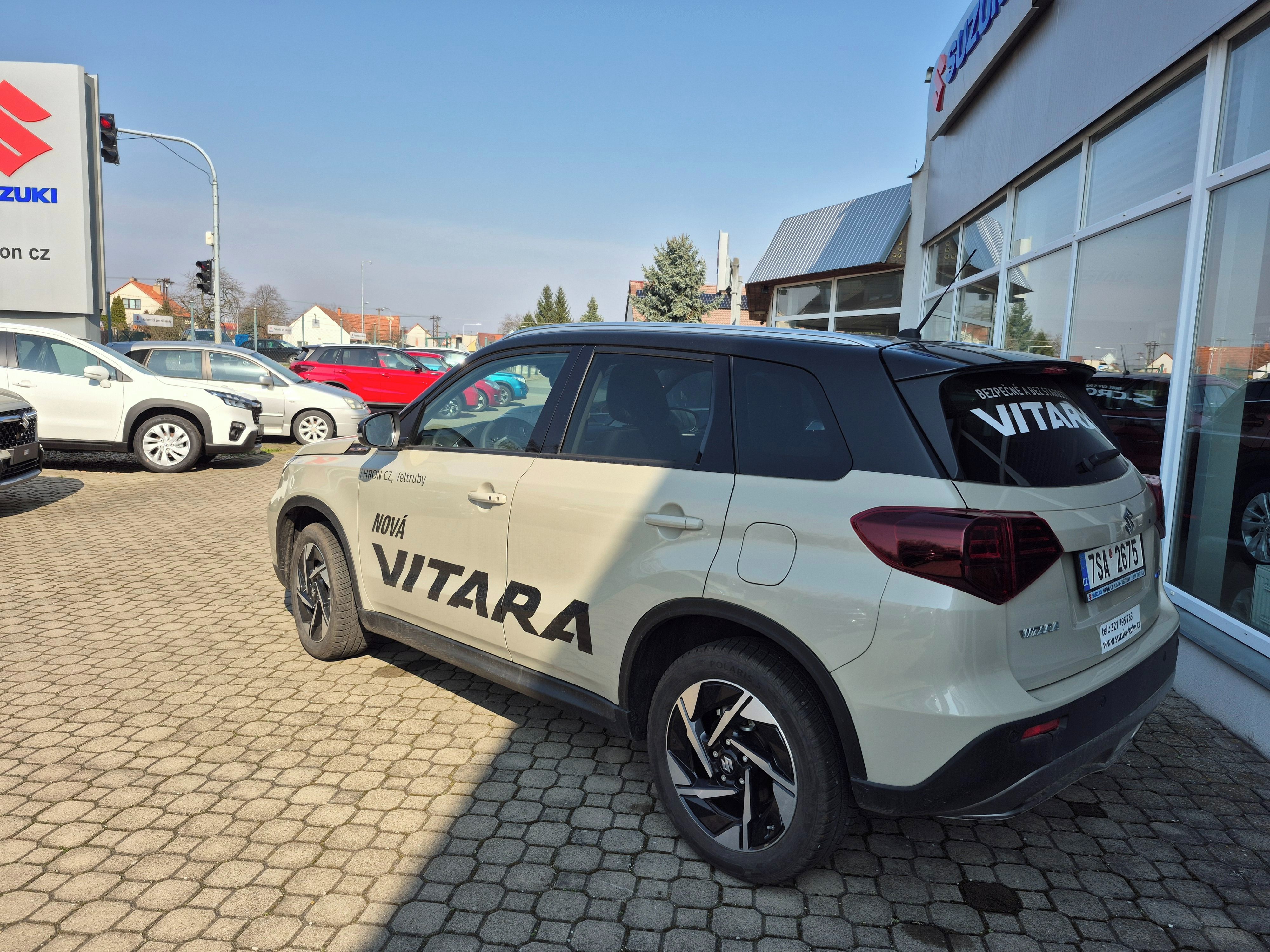 Suzuki Vitara, Elegance Panorama 4x4 AllGrip - fotka 4