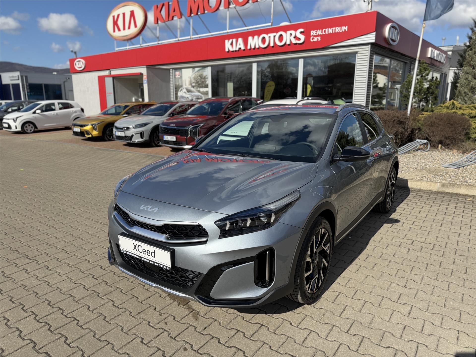 Kia XCee´d, 1,6 T 132kW 7DCT STEEL EDITION - fotka 3