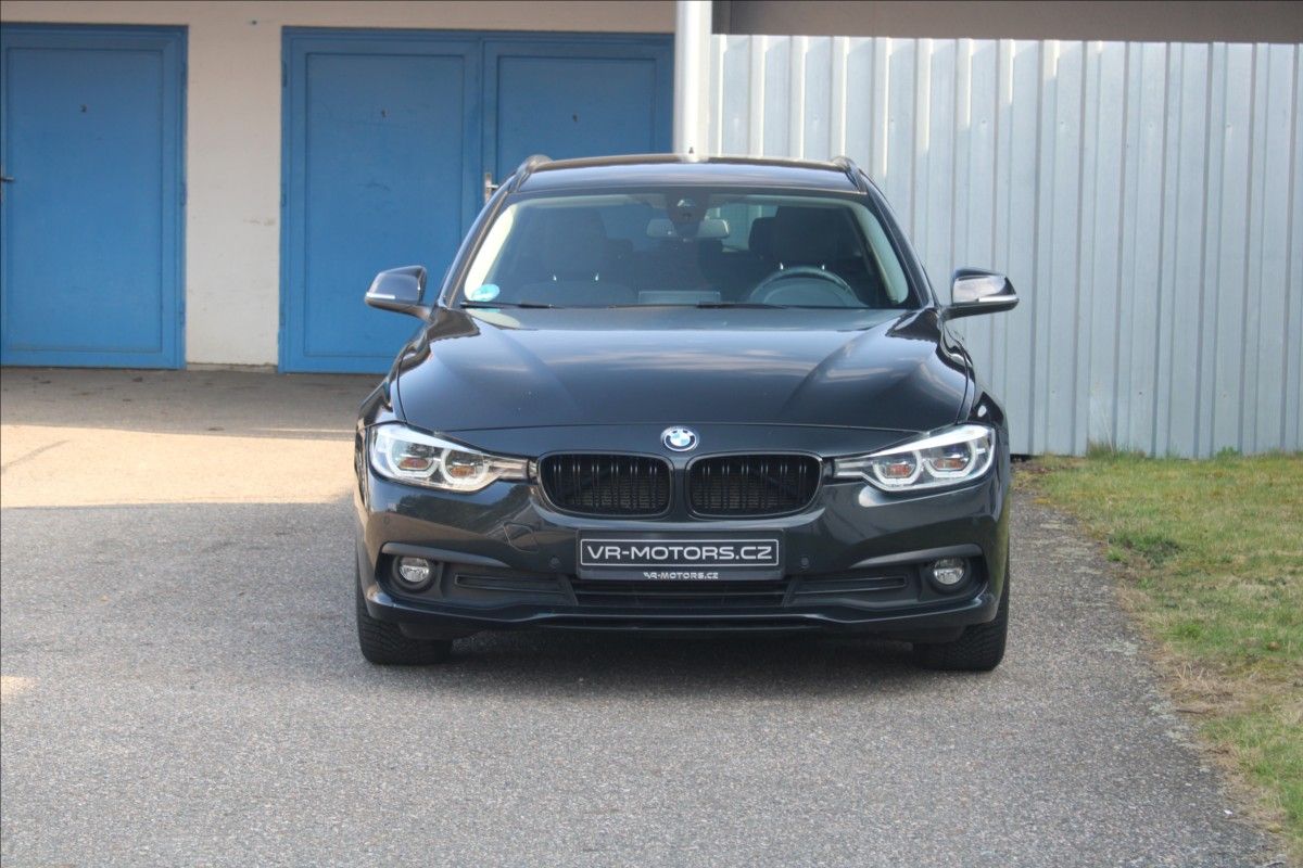 BMW Řada 3, 320d 140kW SPORTLINE+ZÁRUKA - fotka 2