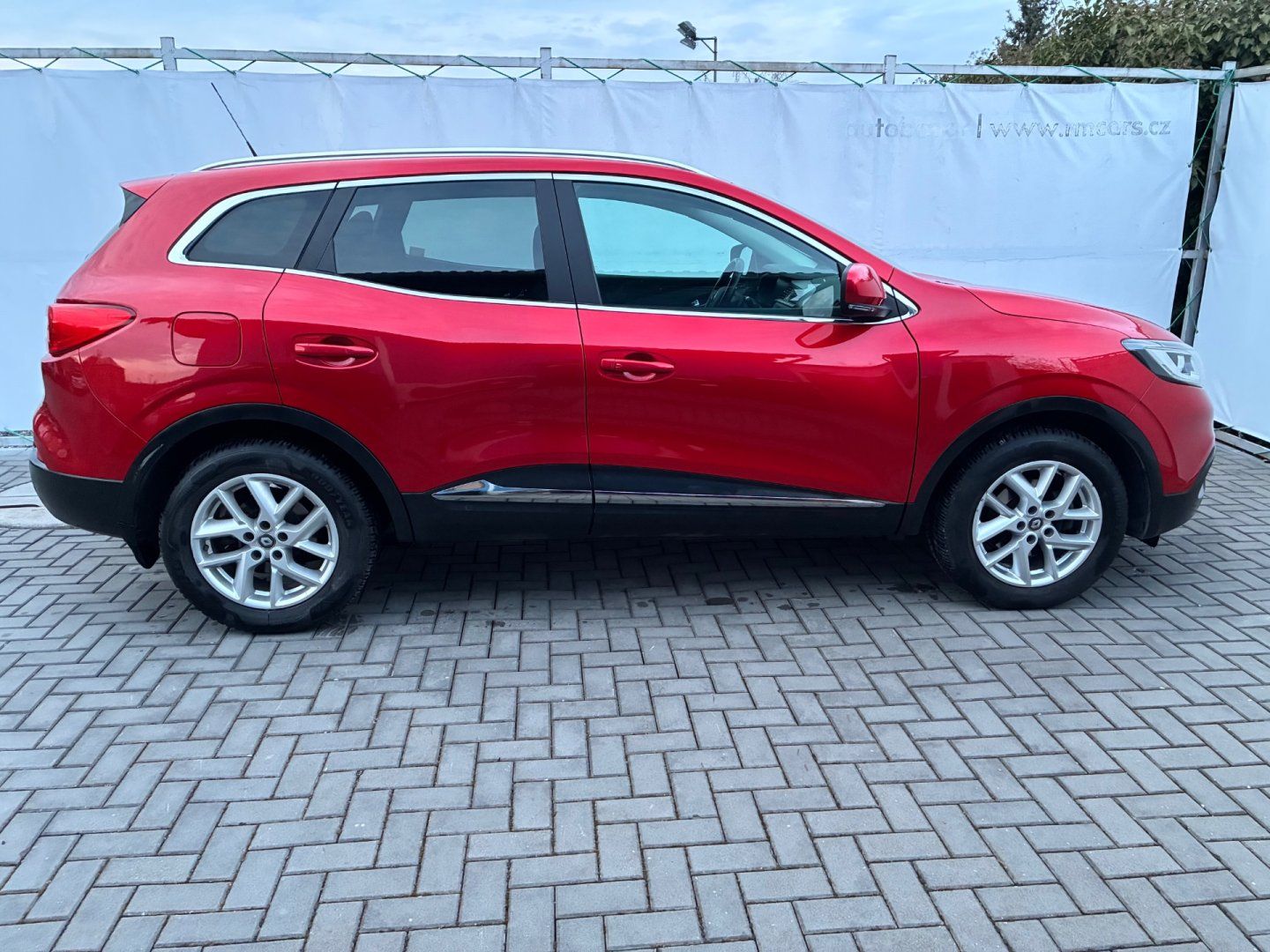 Renault Kadjar, 1.2 TCE 96kW*AUTOMAT*1.Maj*ČR* - fotka 6