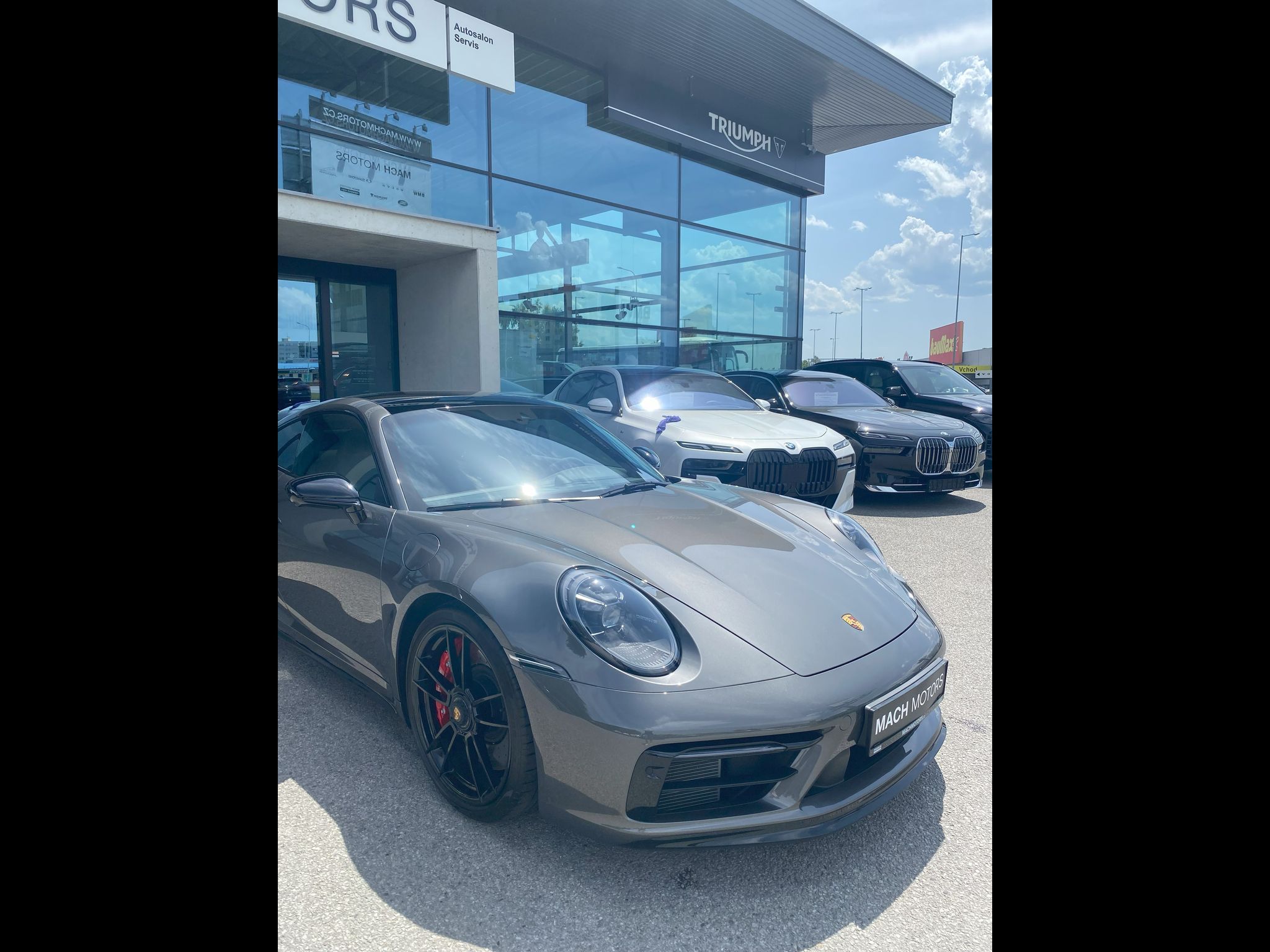 Porsche 911, Carrera 4 GTS Panorama - fotka 5