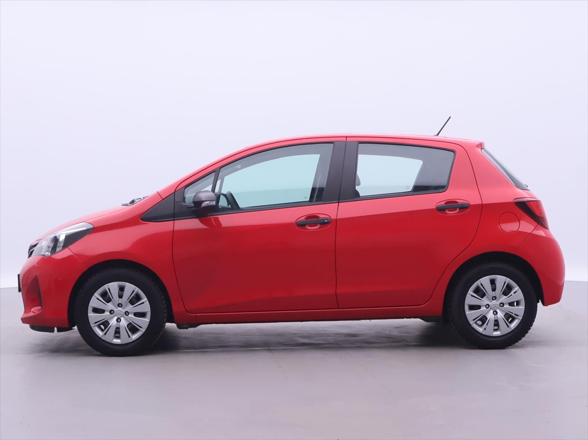 Toyota Yaris, 1,0 VVT-i 51kW Entry Serv. kni - fotka 3