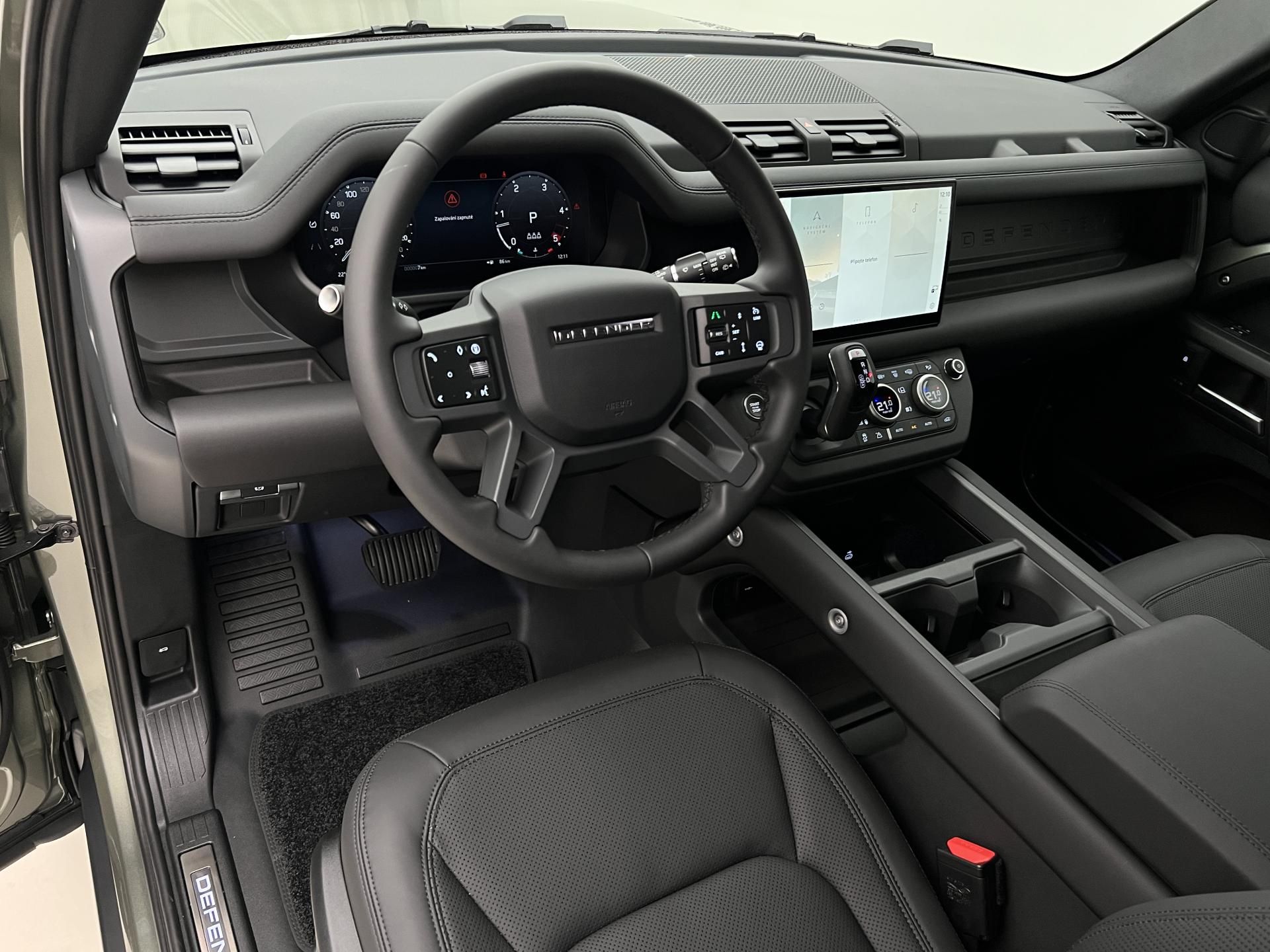 Land Rover Defender, 110 D300 X-DYNAMIC SE AWD AUT - fotka 4