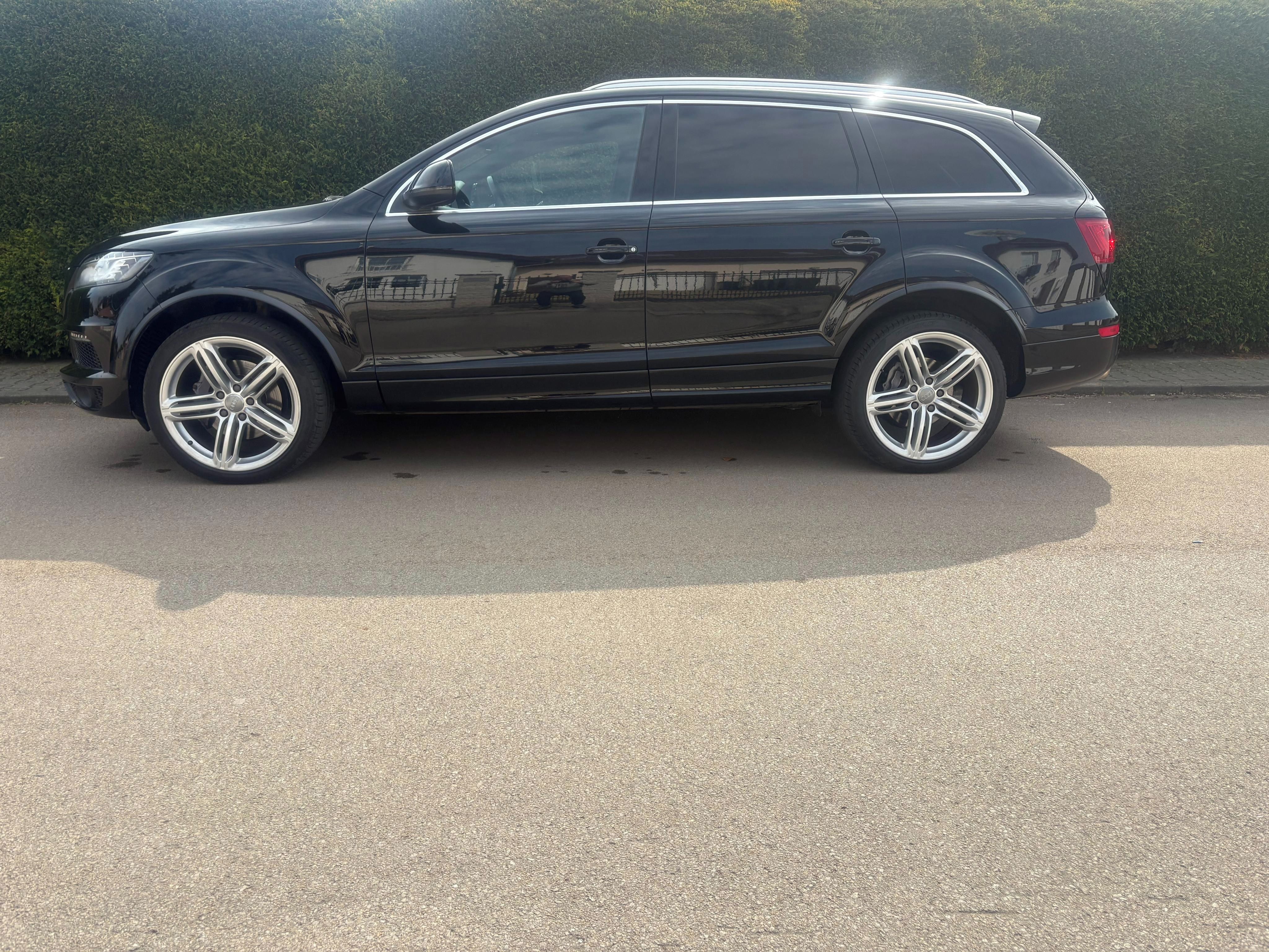 Audi Q7, 3,0 TDi / 180 kW ČR - fotka 3