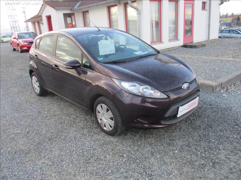 Ford Fiesta, 1,3 i, klimatizace,
