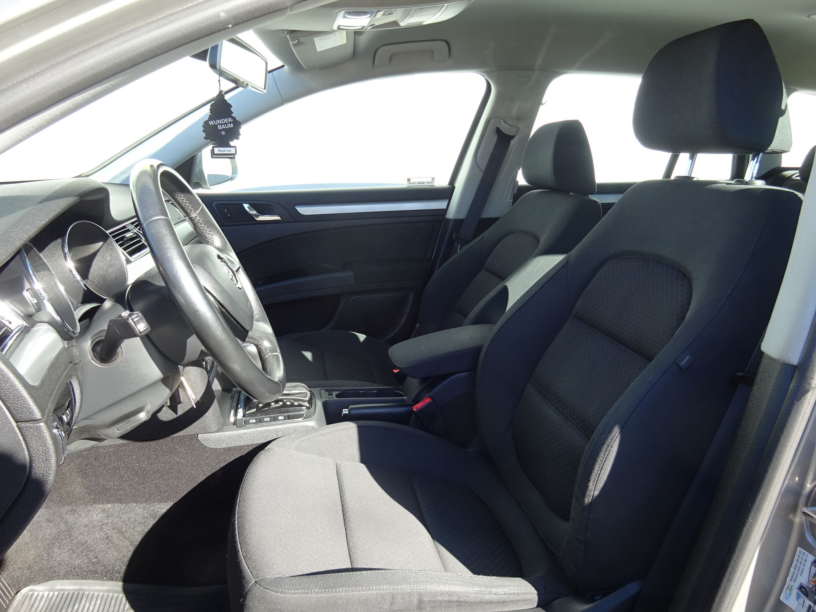 Škoda Superb, II 2.0 TDi DSG - fotka 5