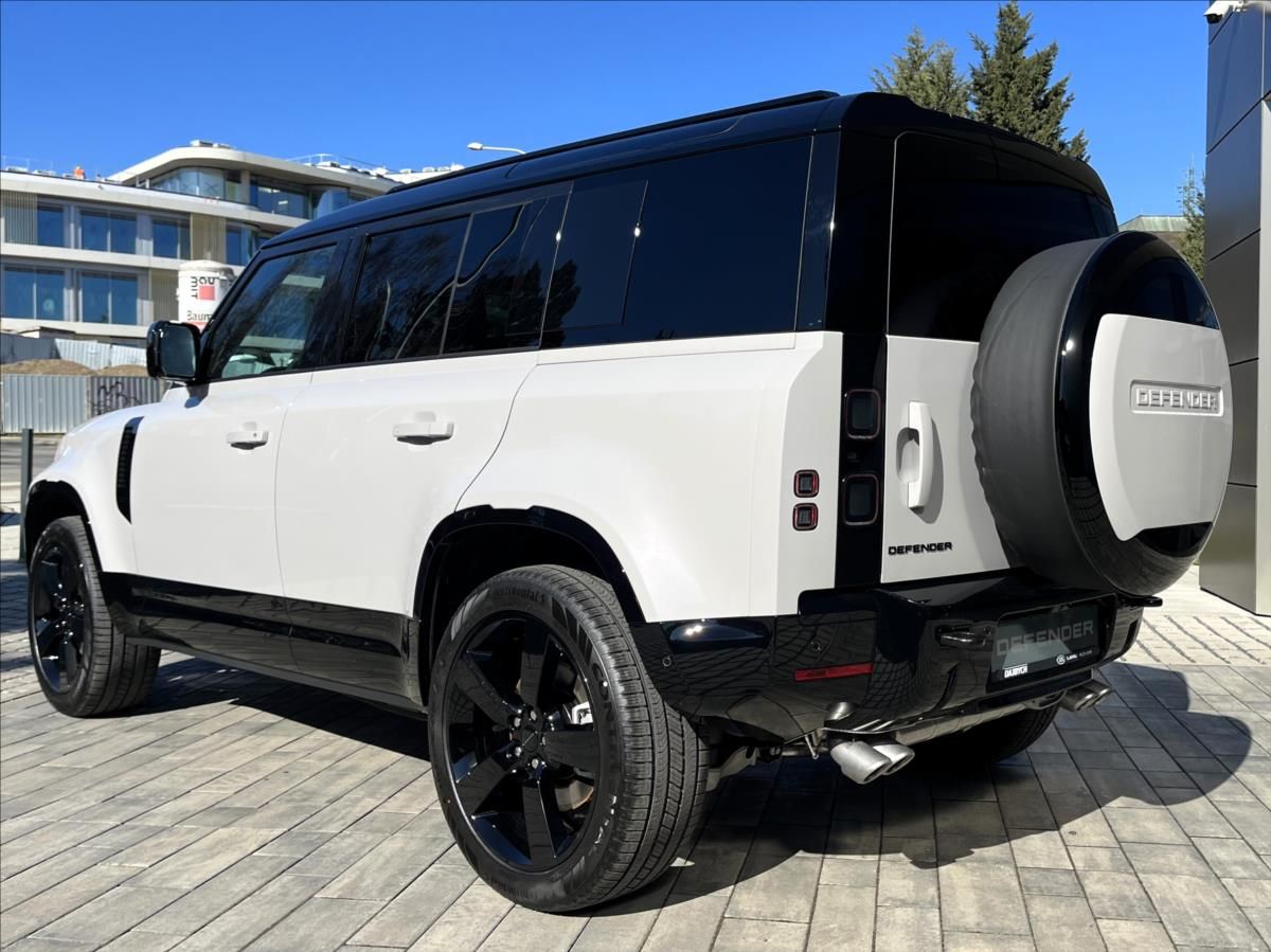 Land Rover Defender, 110 V8 P425 X-DYNAMIC HSE - fotka 4