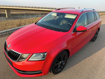 2.0TDI 110KW DSG F1 TOP VÝBAVA