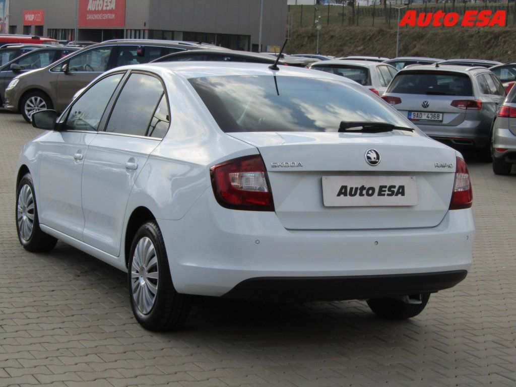 Škoda Rapid, 1.0 TSi,ČR,Style,xenon - fotka 4