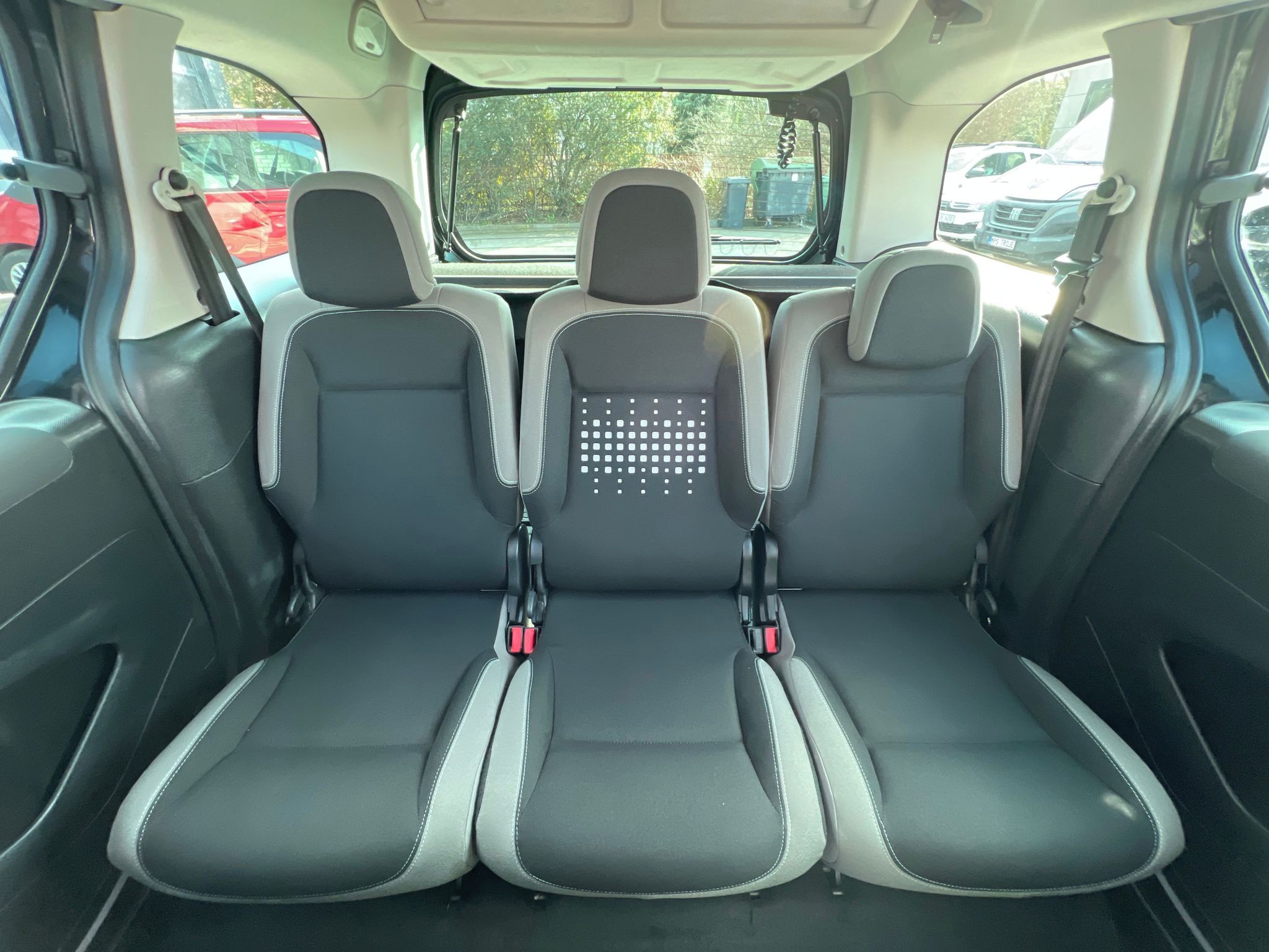 Citroën Berlingo, 1.2 110k MULTISPACE SERVIS - fotka 6