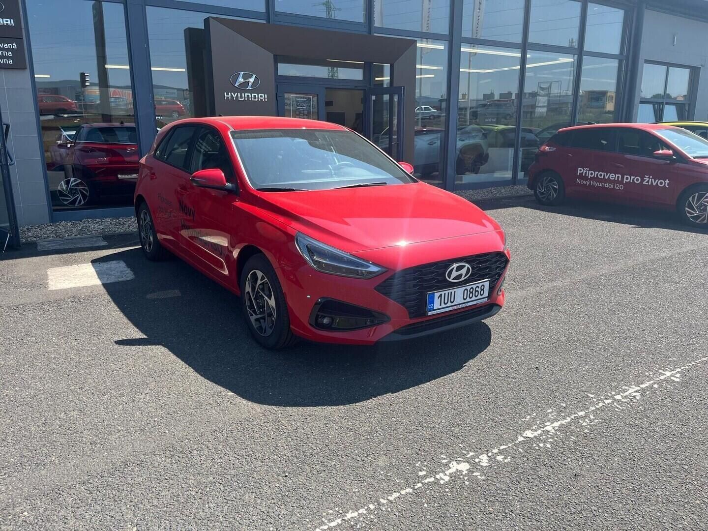 Hyundai i30, HB PD PE GO Czech! 1,5i 71 kW - fotka 4