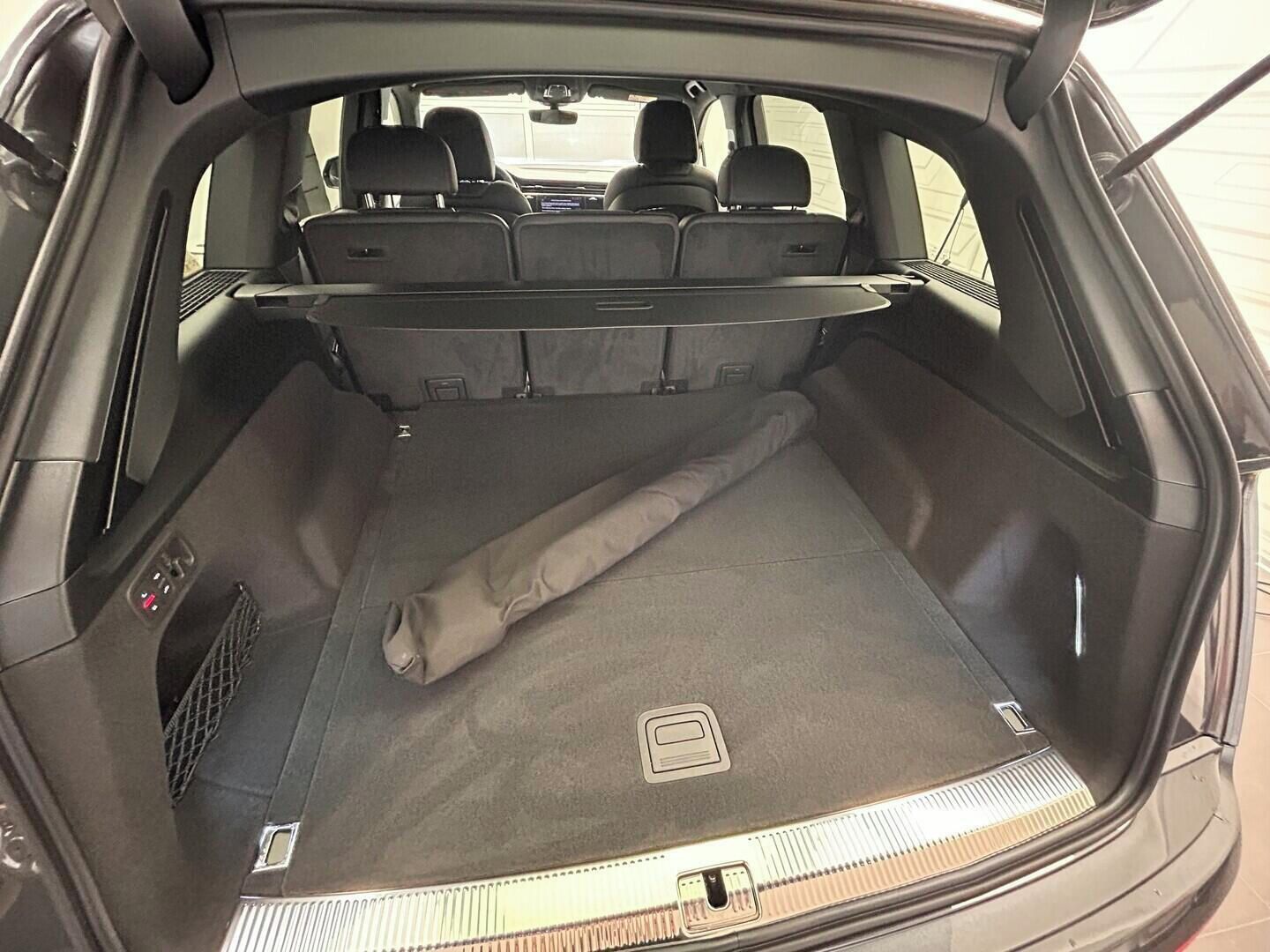 Audi Q7, SUV S line TDI quattro 210 kW - fotka 6