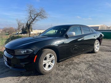 Dodge Charger V6