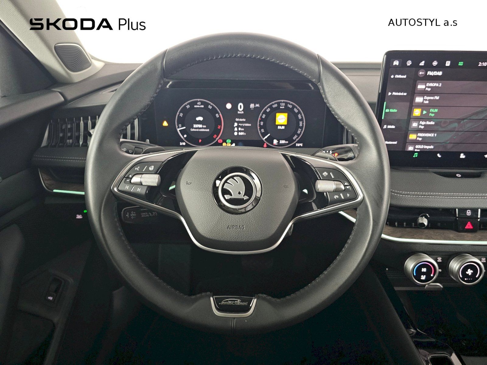 Škoda Superb, 2.0TSI 195kW 4x4 DSG LAURIN A - fotka 5