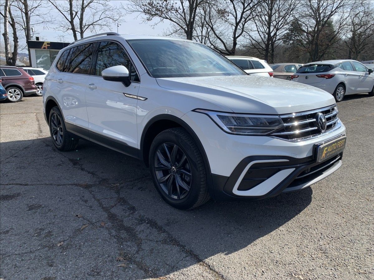 Volkswagen Tiguan Allspace, 2,0 TDI DSG 1.MAJ.,ČR,SERVISKA - fotka 3