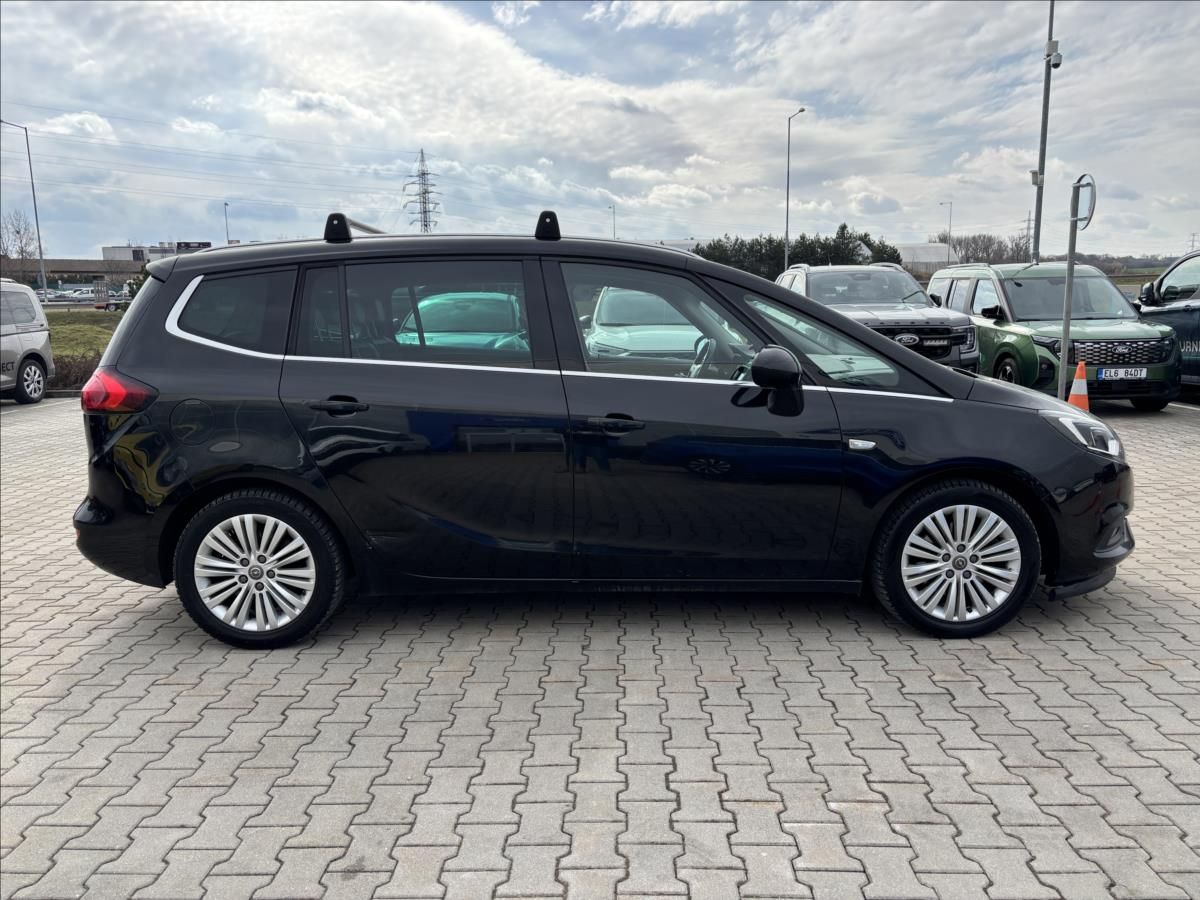 Opel Zafira, 2,0 CDTi Ecoflex 125kW 7MÍST - fotka 6