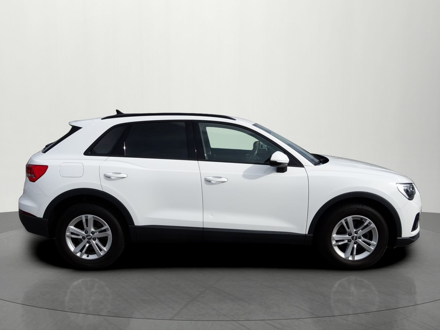 Audi Q3, 35TDI A/T Virtual Navi Tažné - fotka 5