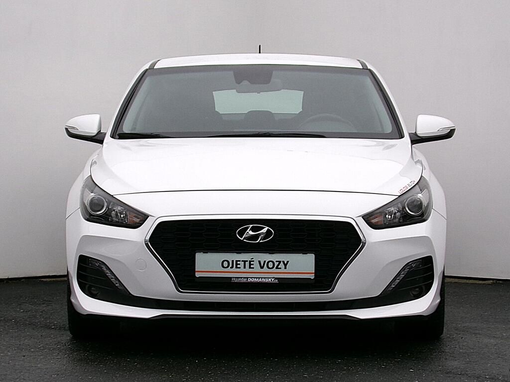 Hyundai i30, Comfort 1.6 100 kW - fotka 4