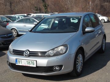 1,4 16V TEAM,PDC,výhř.tempomat