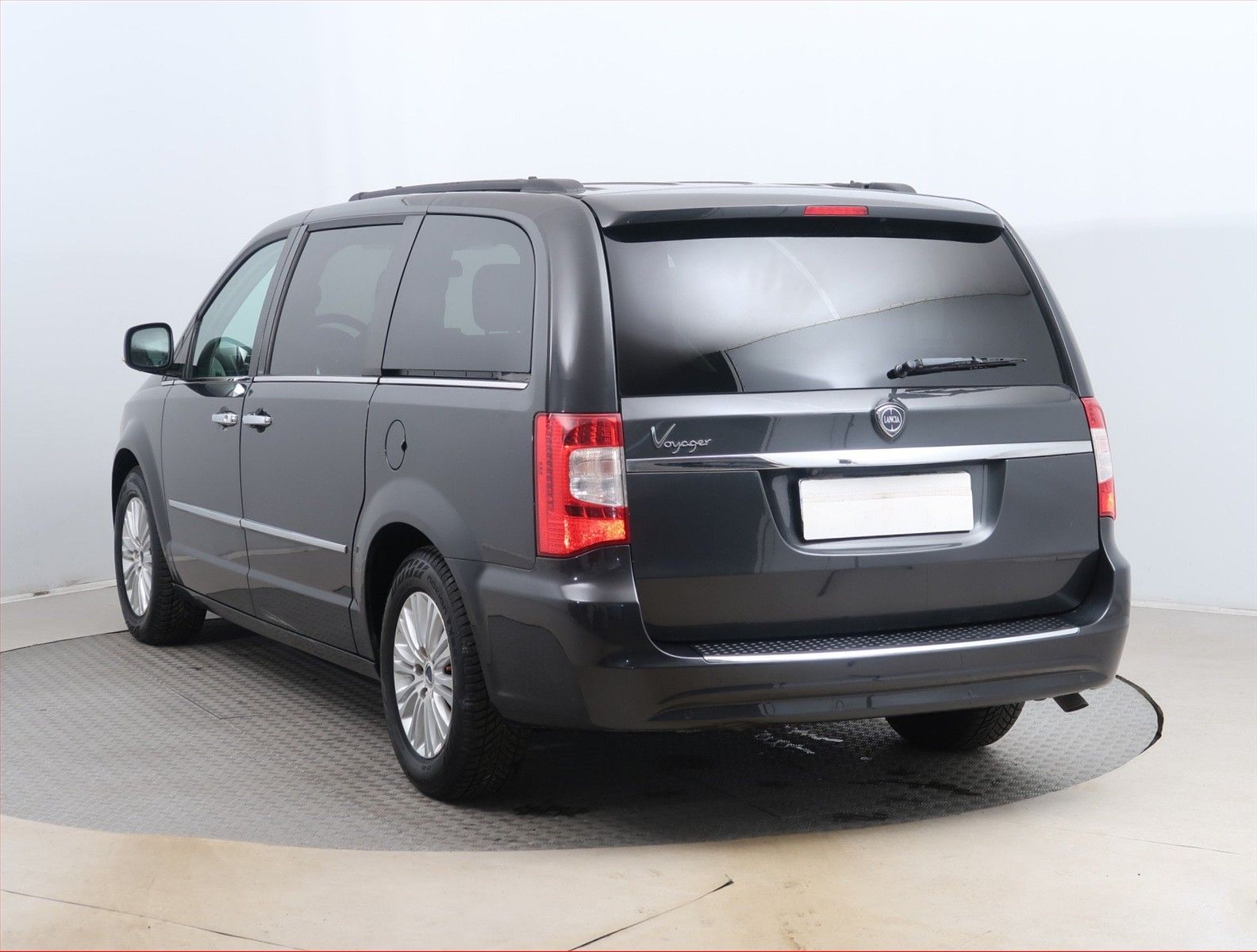 Lancia Voyager, 2.8 CRD, NOVÁ CENA, Automat - fotka 4