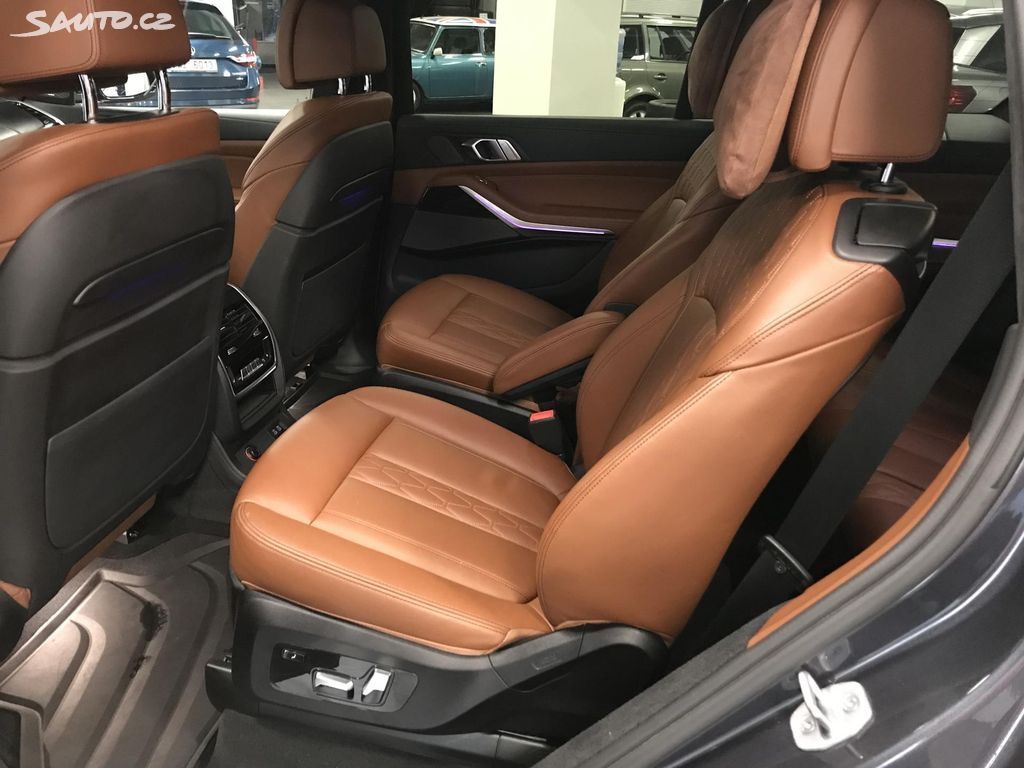 BMW X7, BMW X7 xDrive 40d - fotka 6