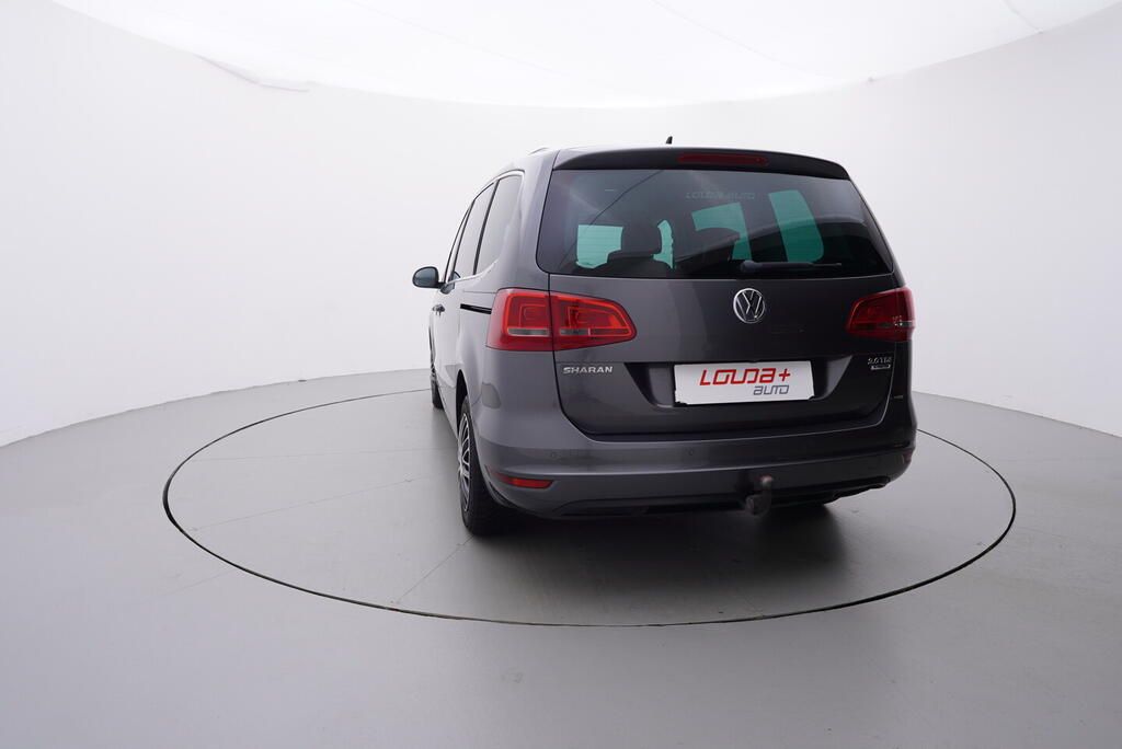 Volkswagen Sharan, Highline 2.0 TDI 130 kW - fotka 4