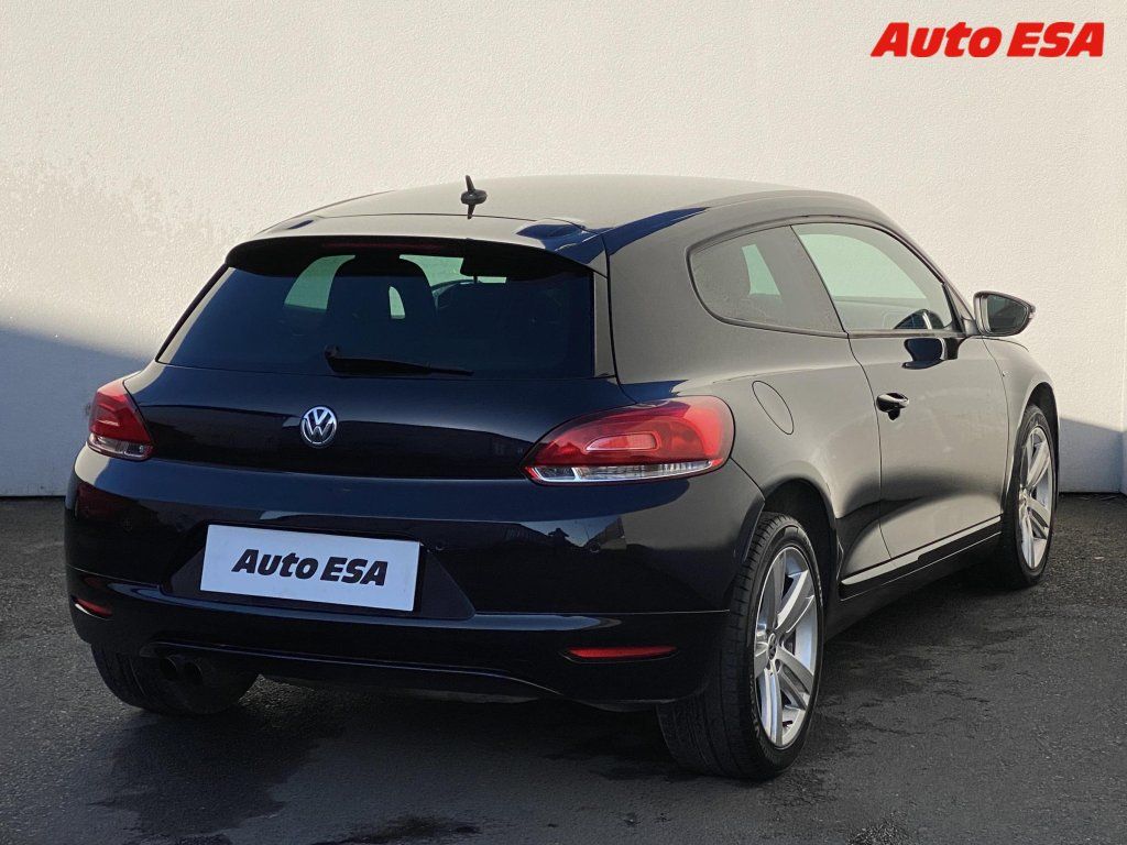 Volkswagen Scirocco, 1.4 TSi,Match,bixen,+kola - fotka 4