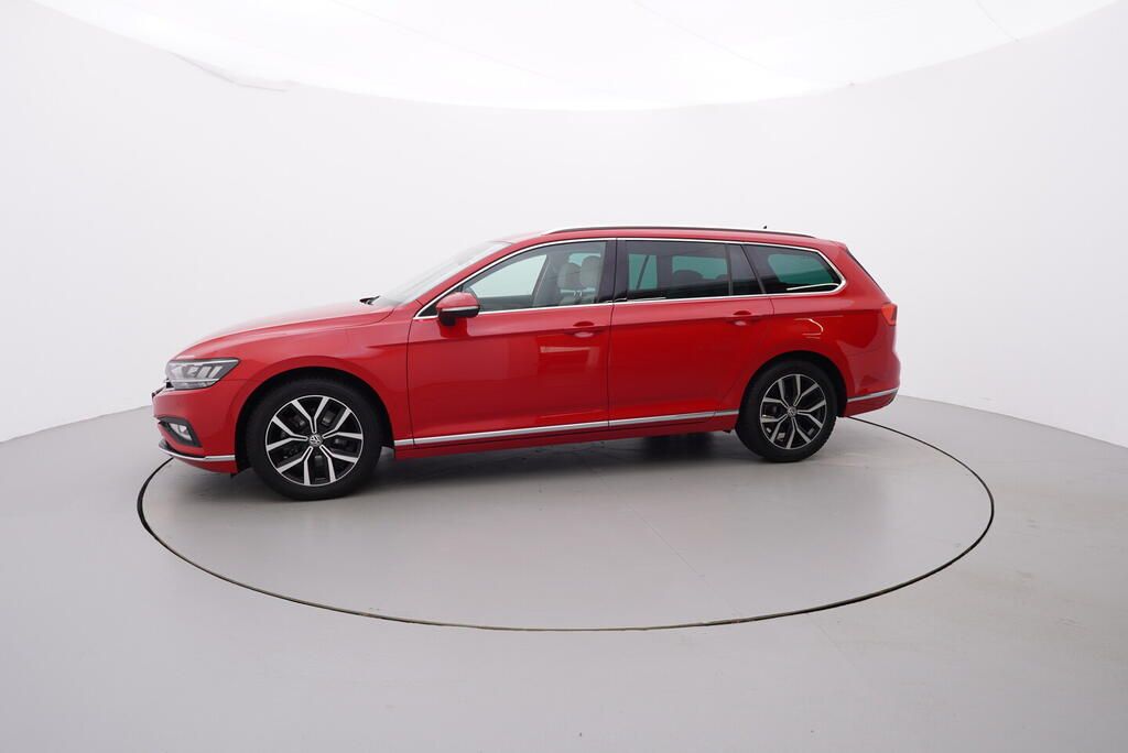 Volkswagen Passat Variant, Highline 2.0 TDI 140 kW - fotka 2