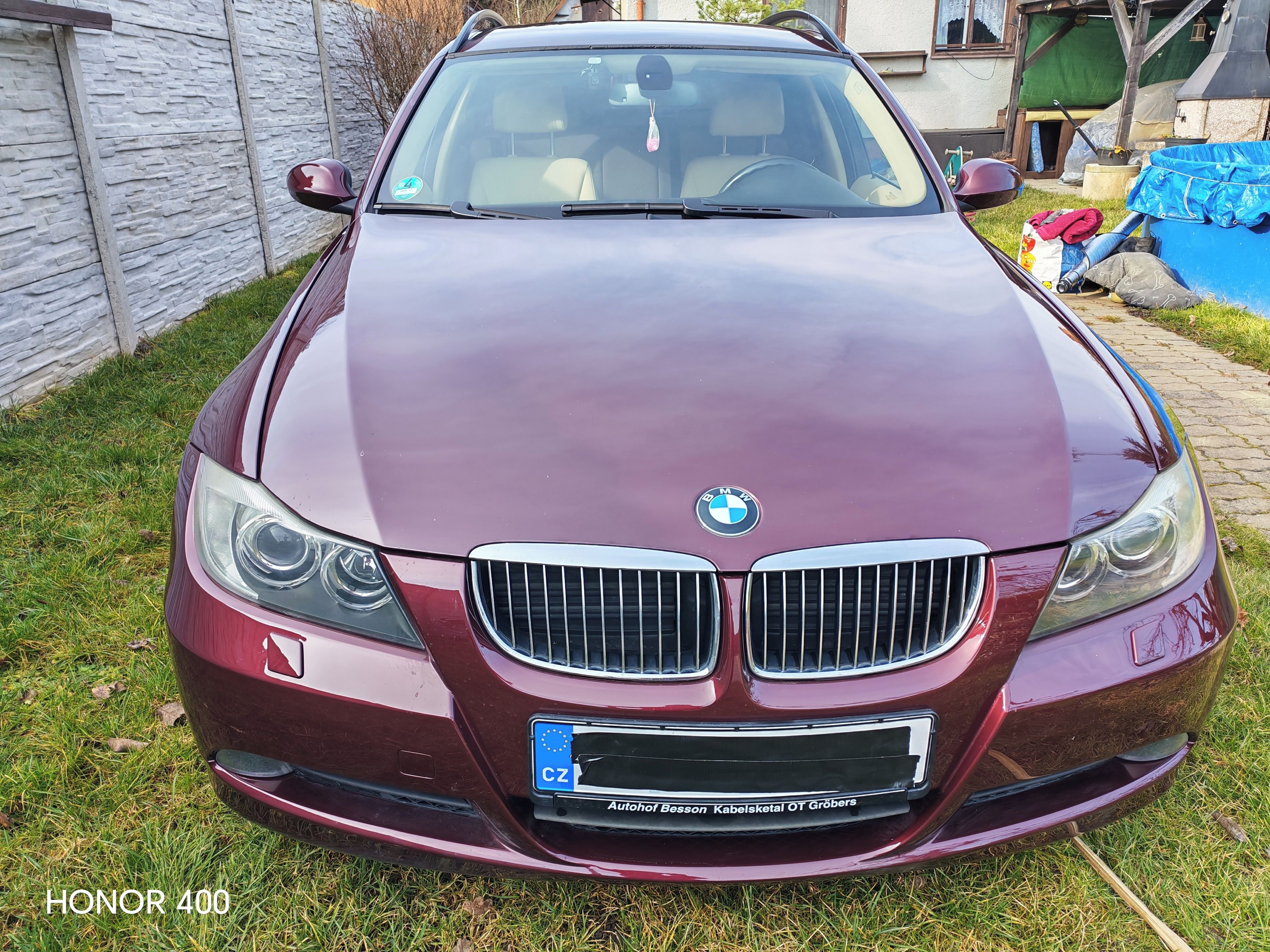 BMW Řada 3, BMW 325i, 3,0L - fotka 3