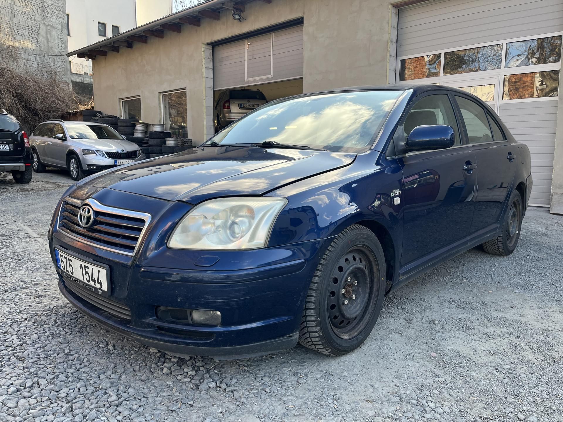 Toyota Avensis, 2,2 D4D 130 Kw - fotka 3