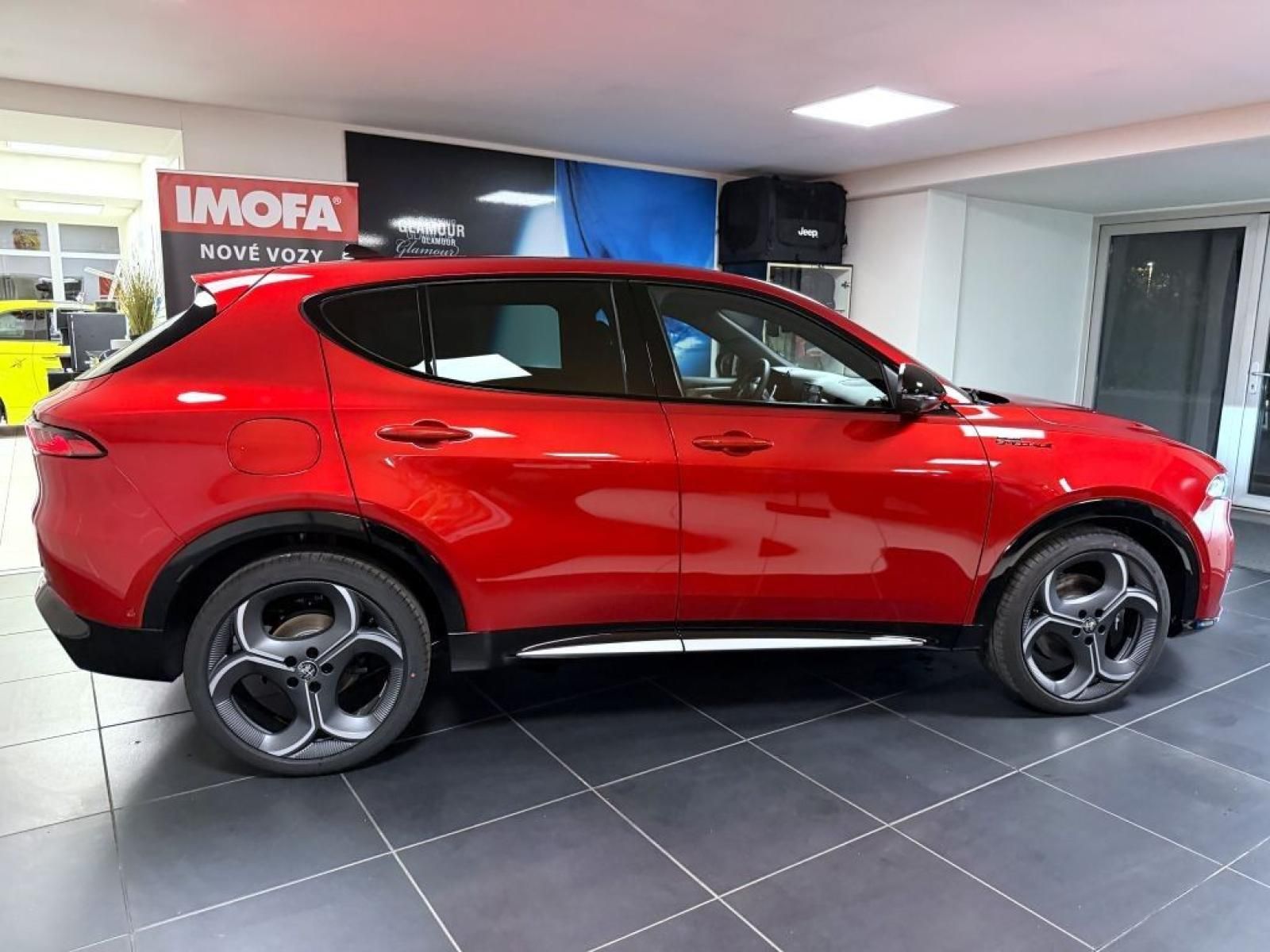 Alfa Romeo Tonale, 1.5 T Ibrida 175k AT7 SPORT - fotka 4
