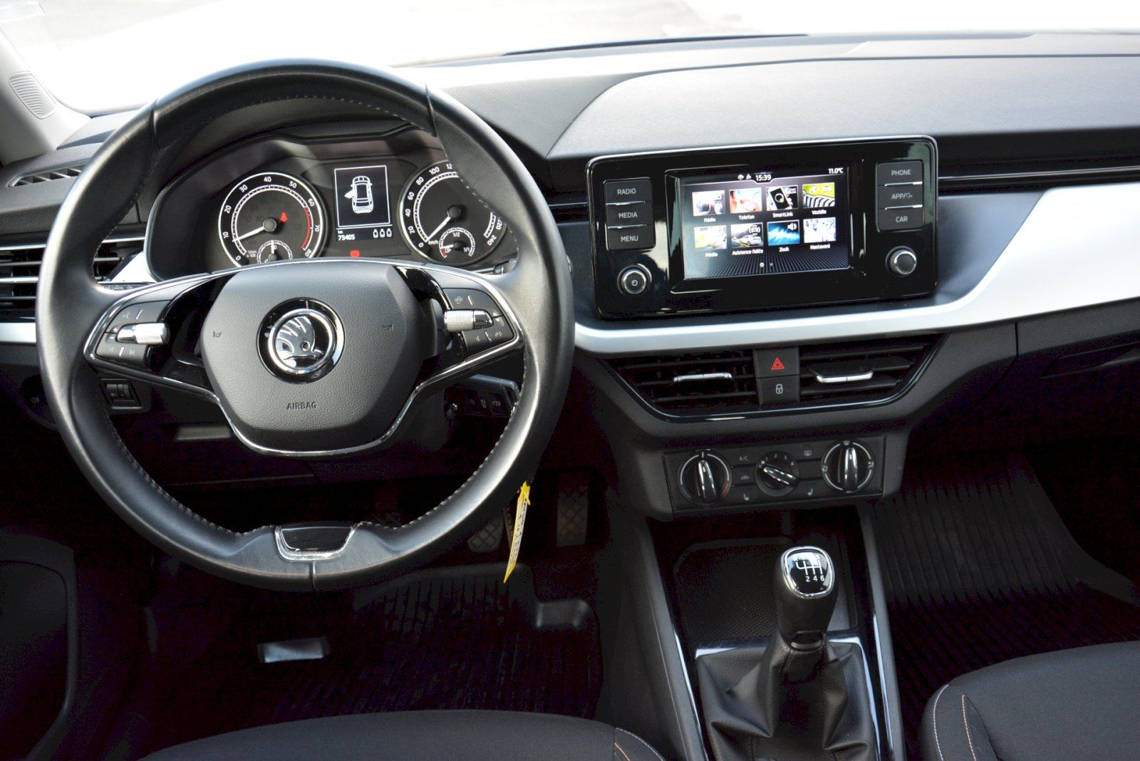 Škoda Kamiq, 1.5 TSI 110 KW Ambition Extra - fotka 5