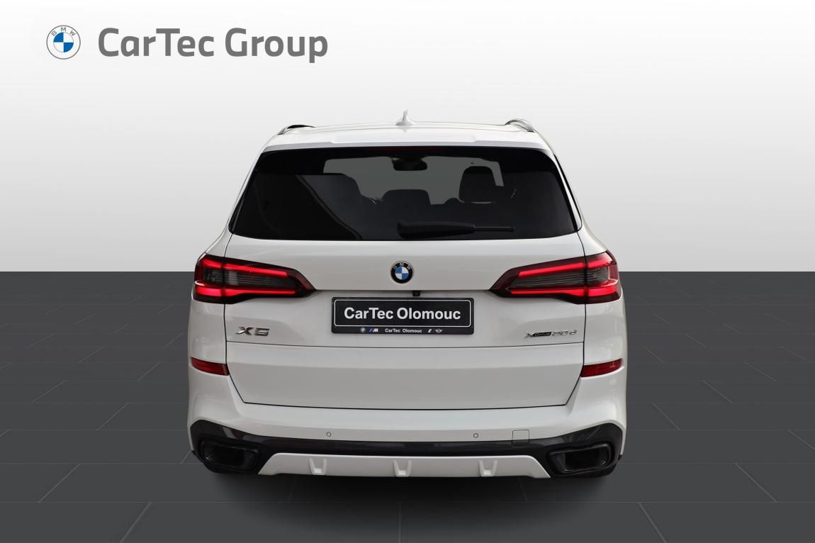 BMW X5, xDrive30d - fotka 4