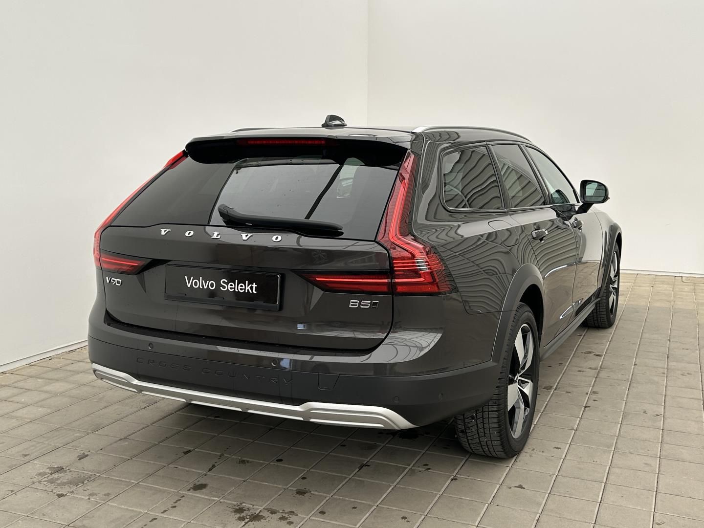 Volvo V90, 2.0B5 173kW 4x4  Cross Country - fotka 5
