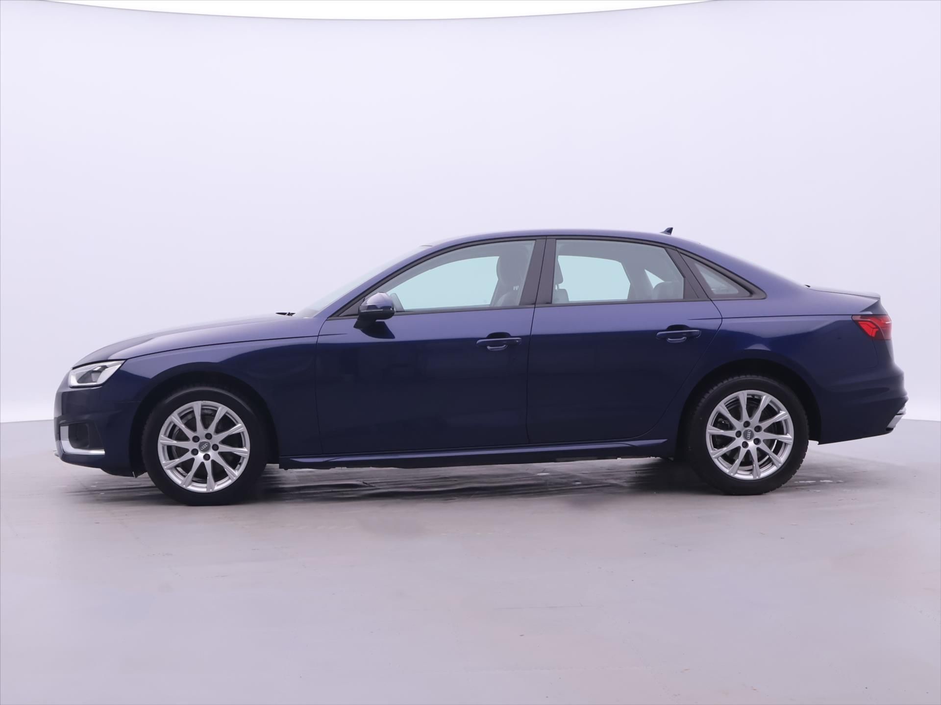 Audi A4, 2,0 35 TDI CZ Advanced DPH - fotka 4