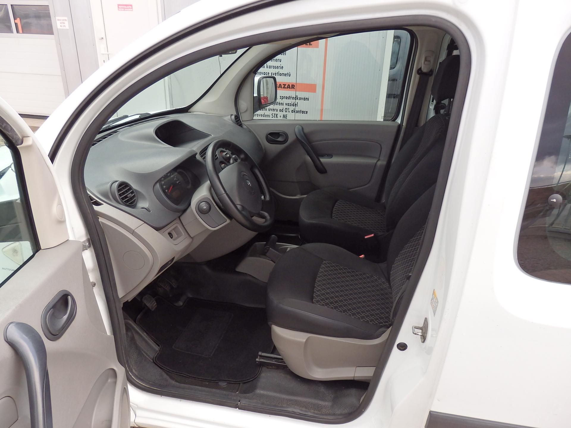 Renault Kangoo, 1.6i 64 kW, 2x AIRBAG, ABS - fotka 6