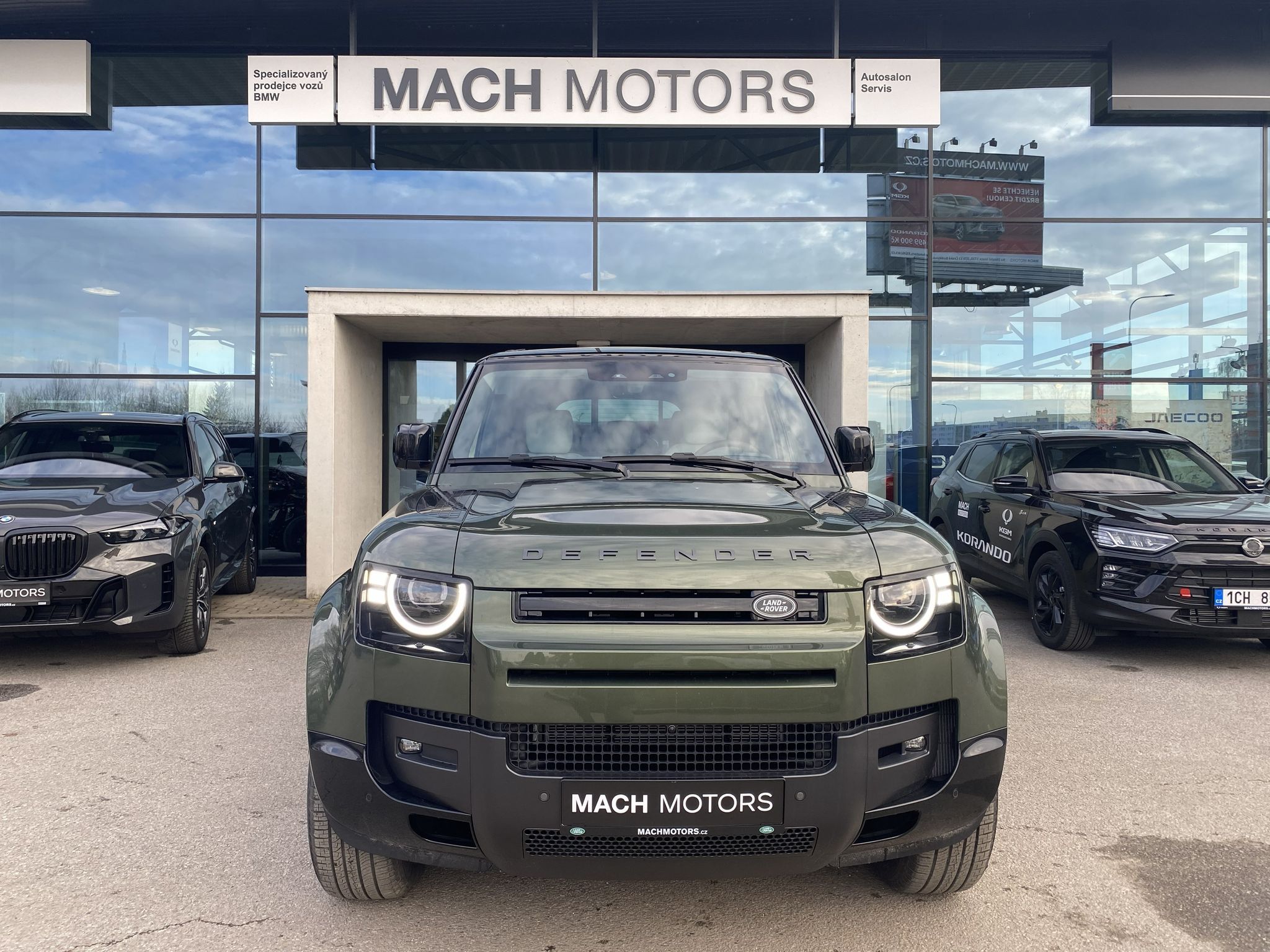 Land Rover Defender, HSE X-Dynamic D350 110 - fotka 4