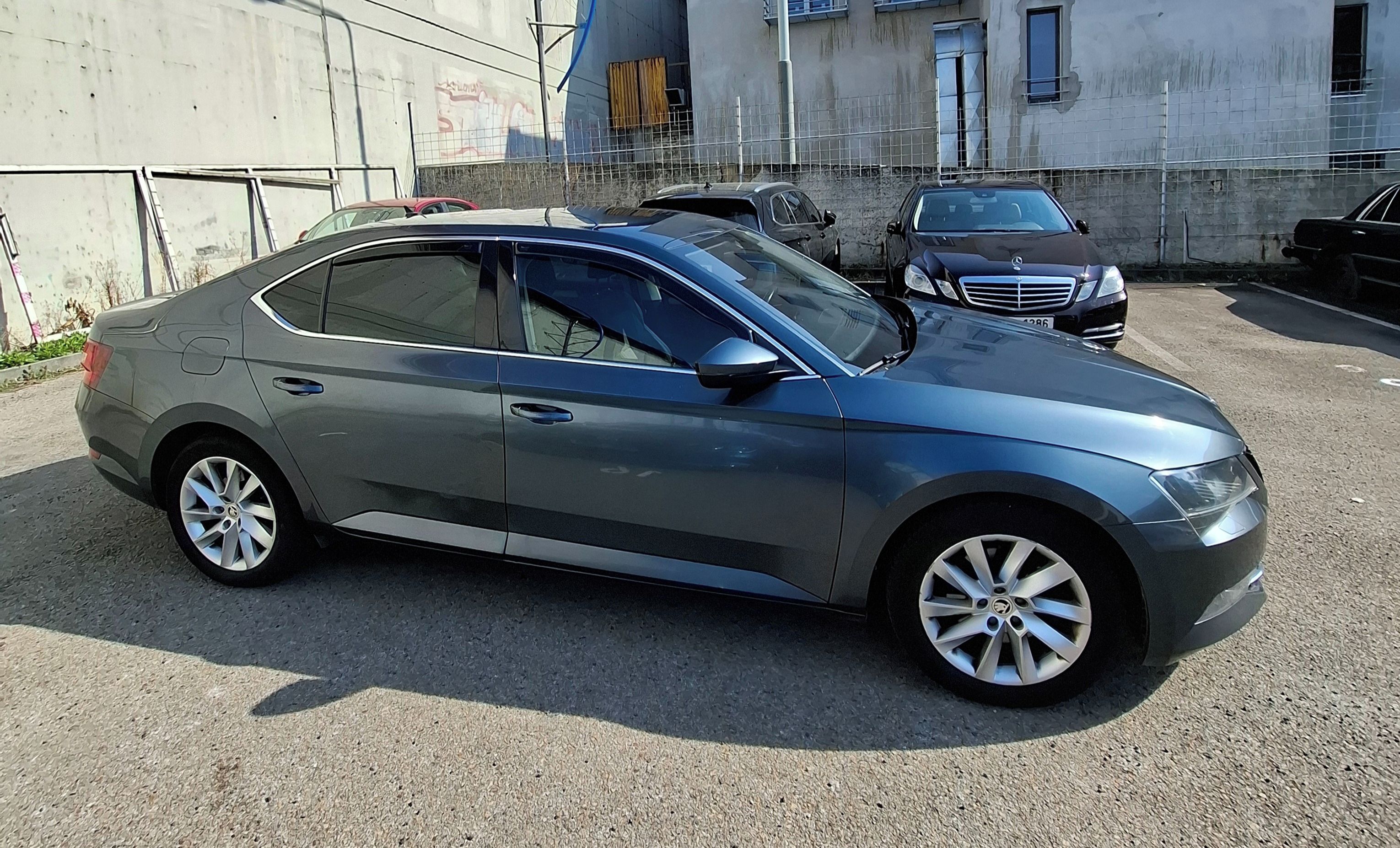 Škoda Superb, Škoda Superb 2.0 TDI - fotka 4