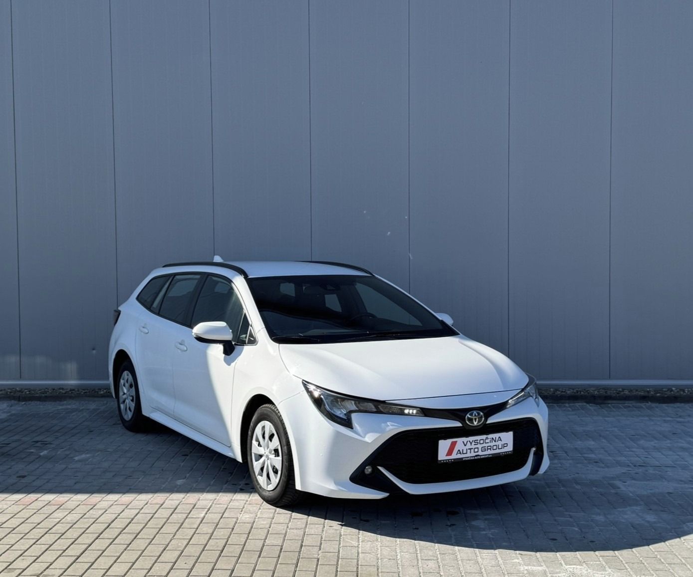 Toyota Corolla, 1.8 Hybrid e-CVT, servis, DPH