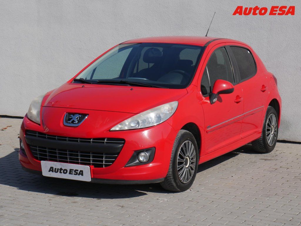Peugeot 207, 1.4i,ČR,AC,temp,STK3/28 - fotka 3