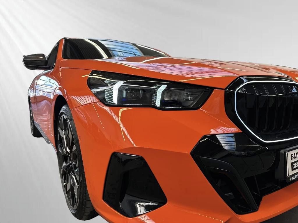 BMW Řada 5, 550 e xDrive*Kůže* 360°*Navi* - fotka 6