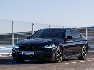 BMW Řada 5, M550i xDrive, DPH, SEDAN
