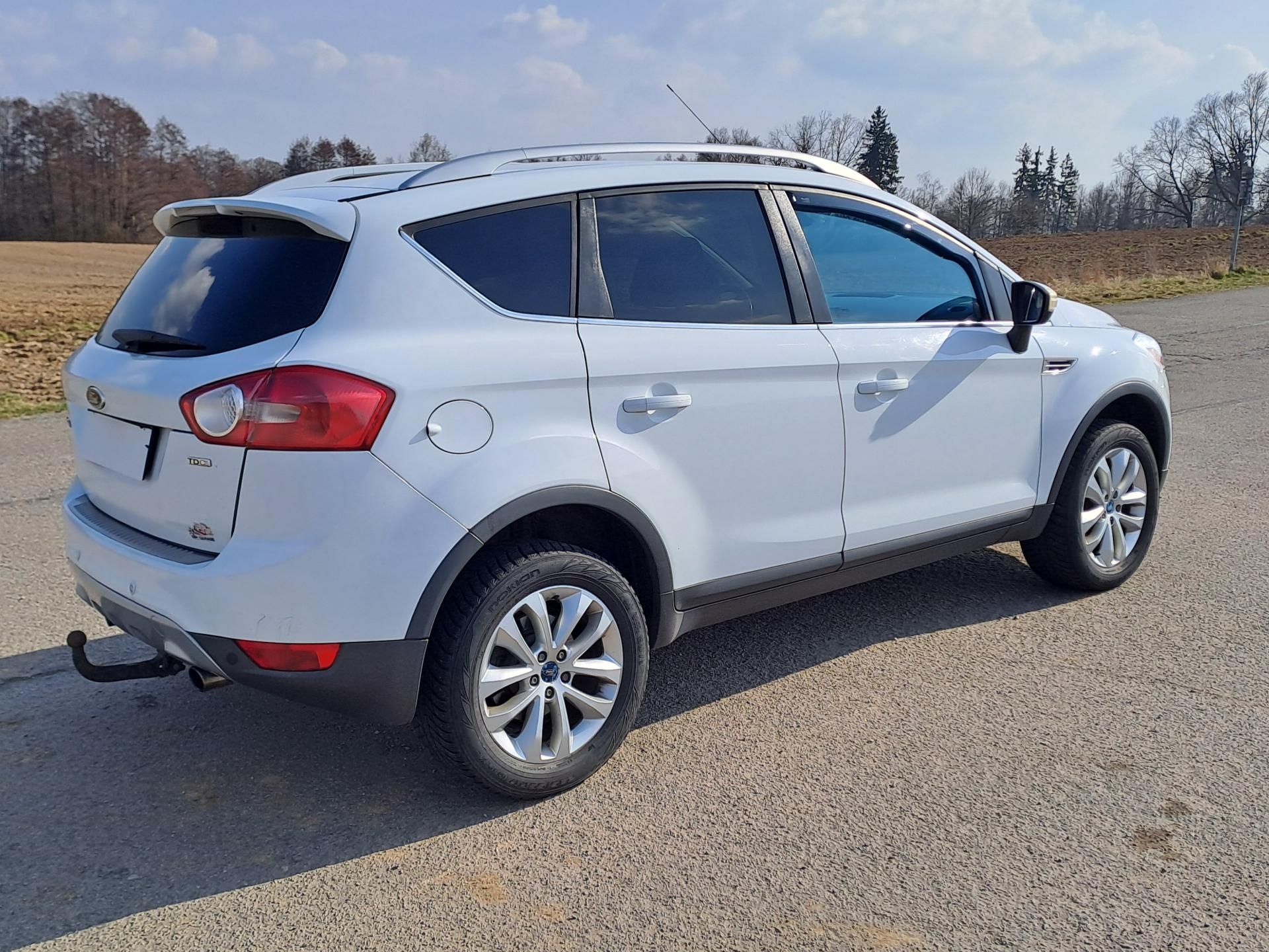 Ford Kuga, 2.0 TDCi 4x4 PŮVOD ČR - fotka 5