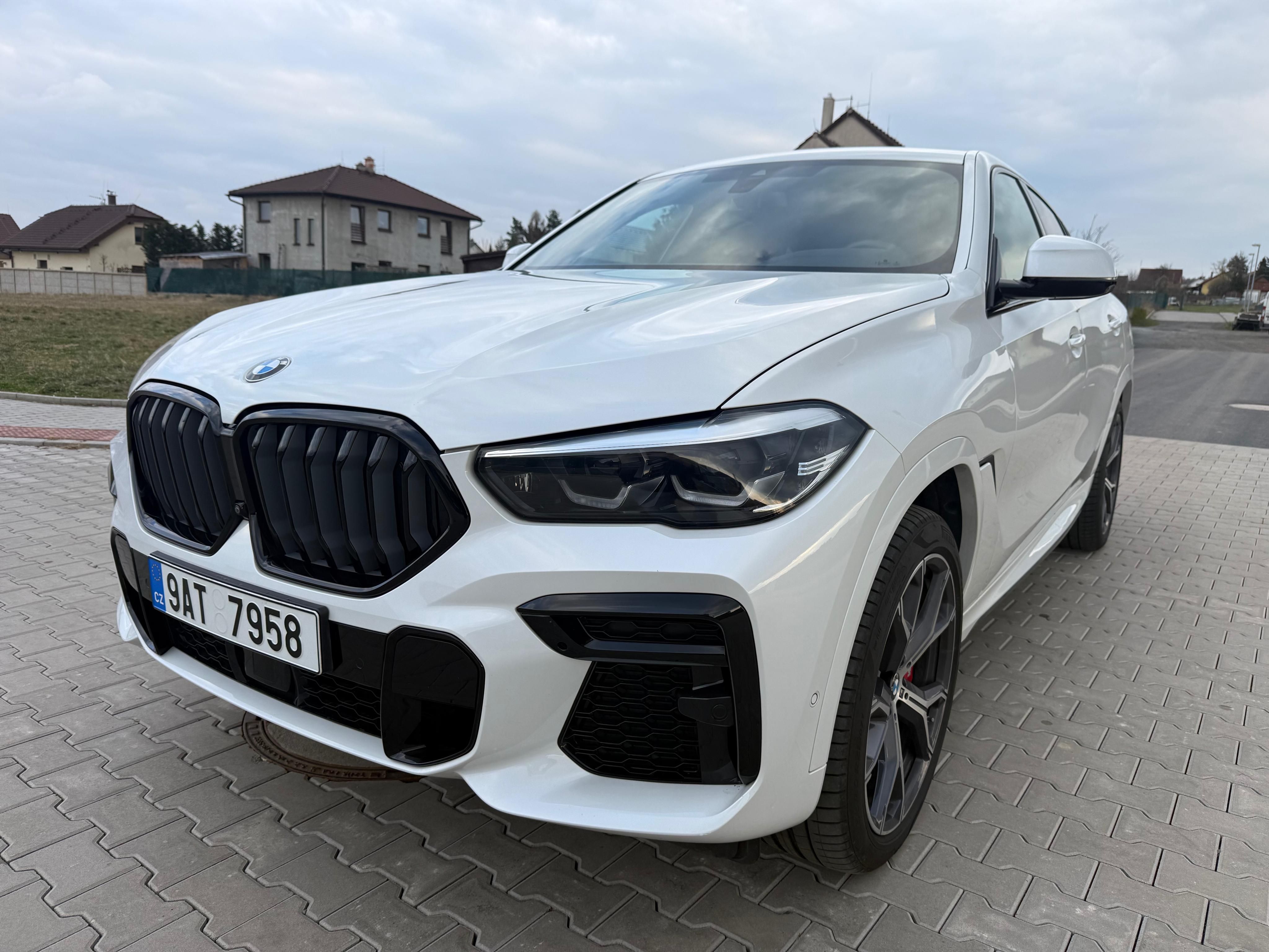 BMW X6, 30d x-drive,M-PAKET,JAKO NOVE