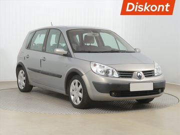 1.6 16V, Klima, oblíbený vůz