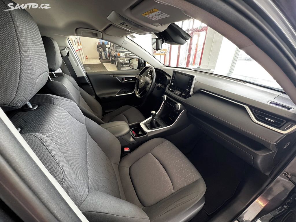 Toyota Rav4, fotka 16