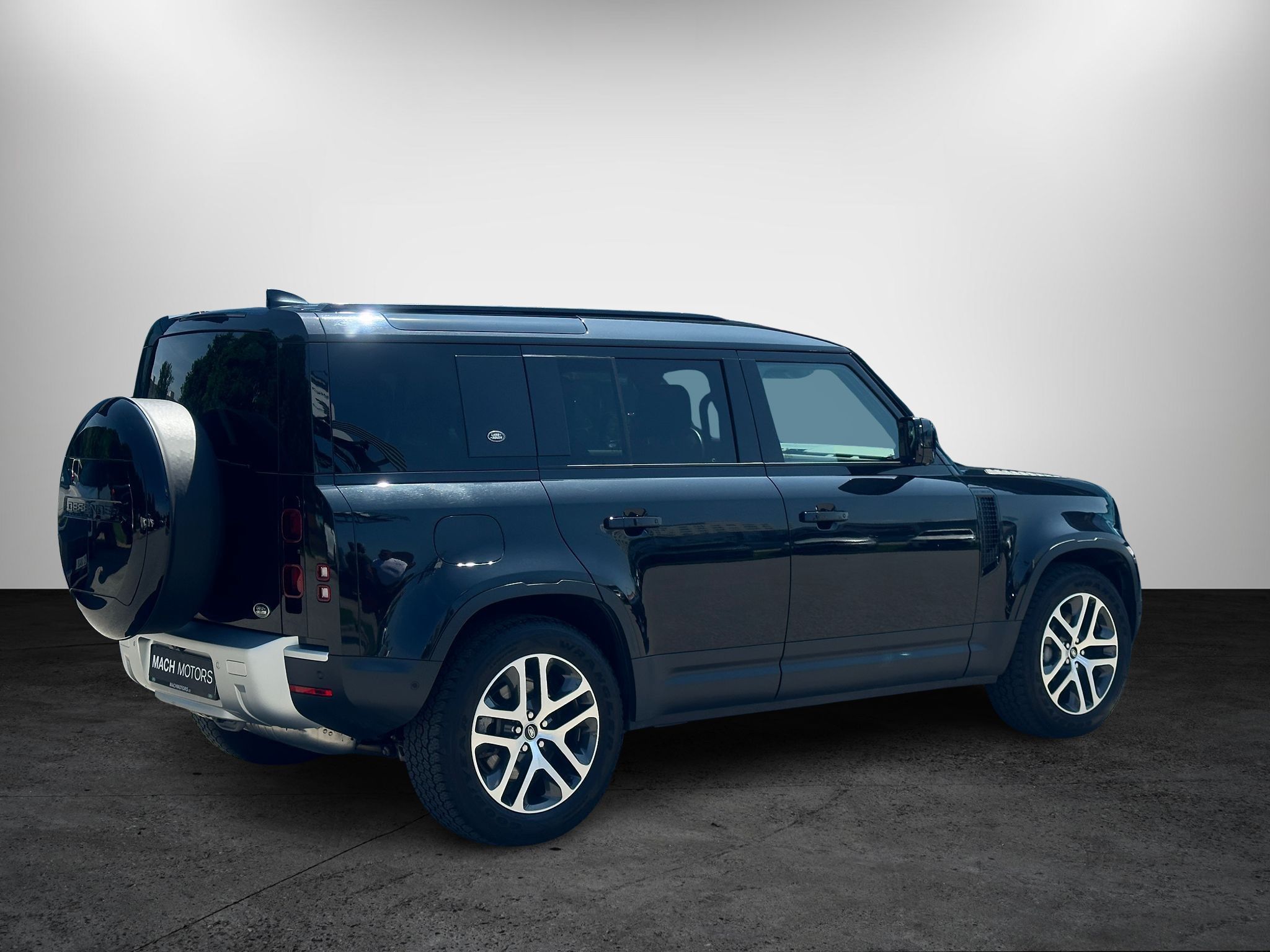 Land Rover Defender, SE, 360°, Ventilace, TZ - fotka 3