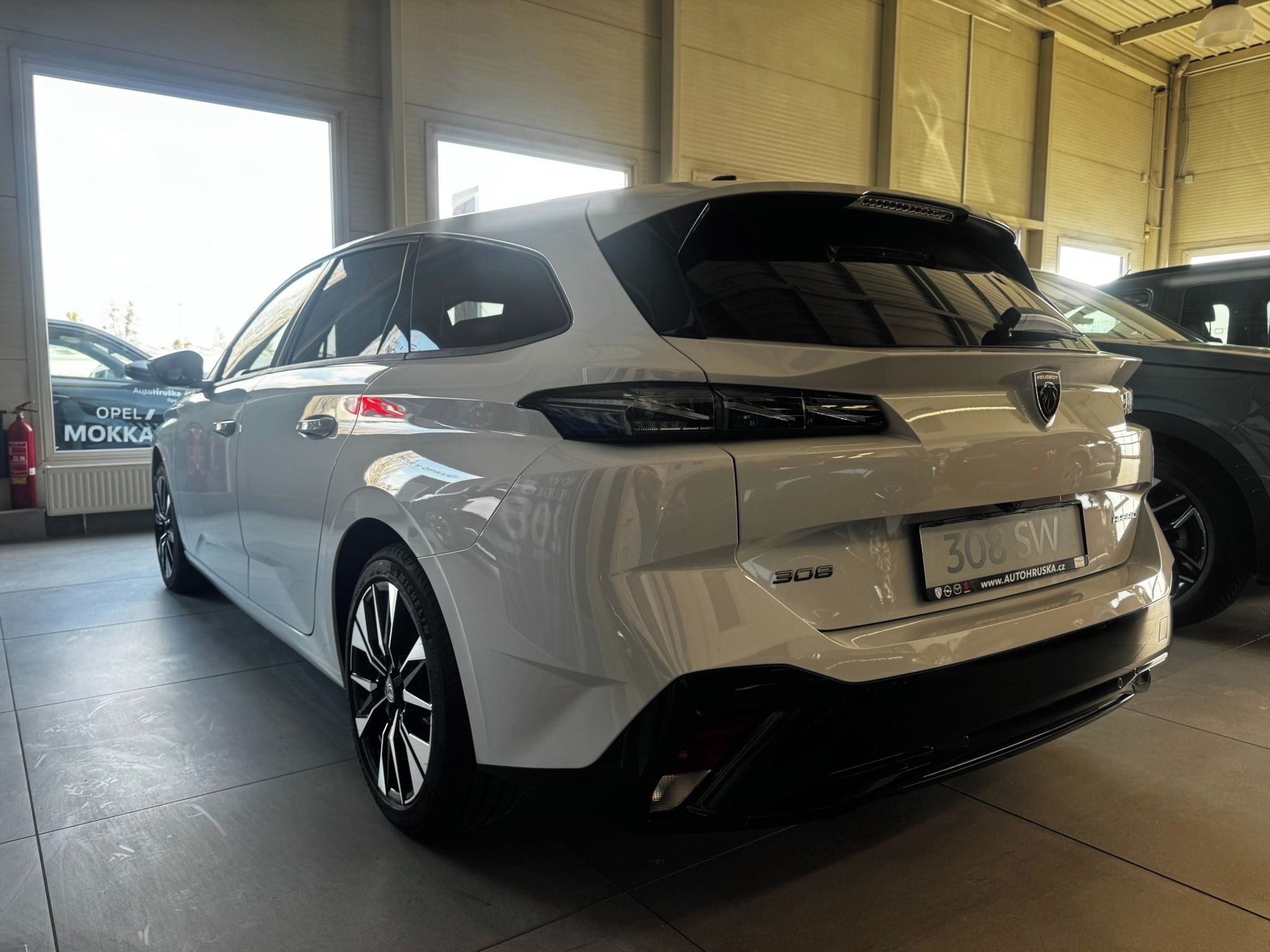 Peugeot 308, SW ALLURE Hybrid 145 e-DCS6 - fotka 3