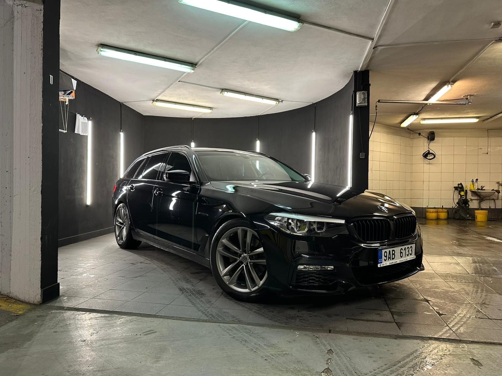 BMW Řada 5, 520 D TOP STAV!!