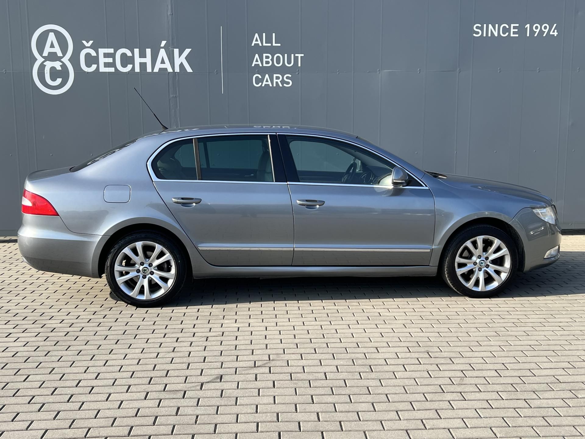 Škoda Superb, 2.0TDI*125Kw*Soudn System - fotka 4